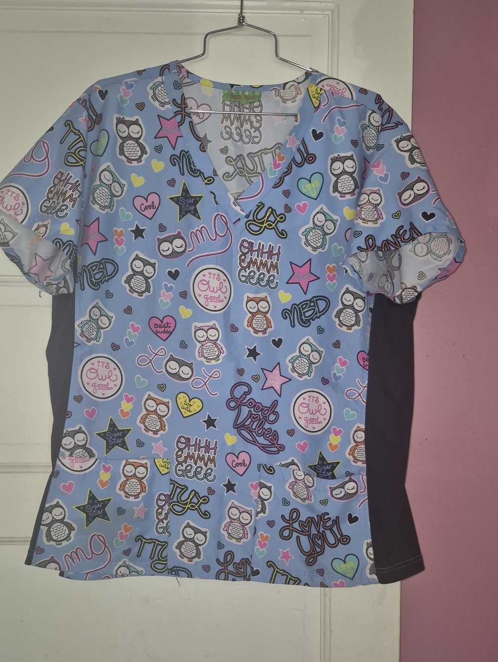 Women’s Light Blue Owl Print V-Neck Scrub Top